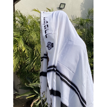 טלית צמר מהודרת פסים שחורים עם עטרה ופינות צבע שחור 