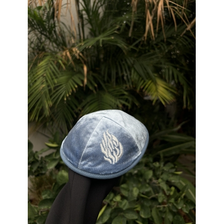 כיפה תכלת דגם 