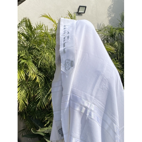 טלית צמר מהודרת עטרה ופינות צבע כסוף  