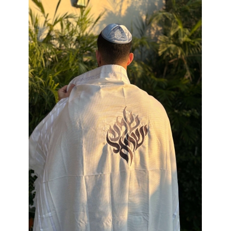 טלית חתנים מהודרת עם רקמת 