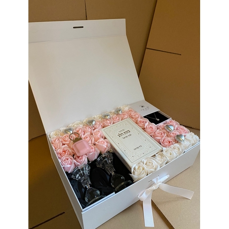 מארז מתנה נועם לאישה