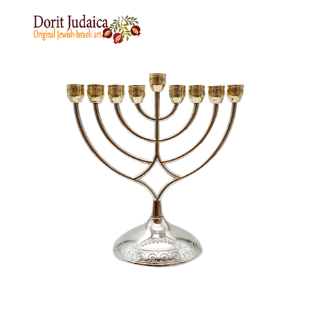 UK49379 חנוכייה מתכת מהודרת עם קנים זהב 16X18 ס