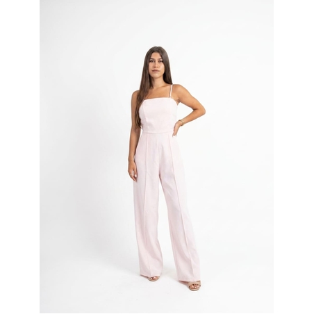 אוברול ערב יוקרתי בצבע ורוד בהיר – מראה נקי ואלגנטי