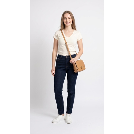 טי-שירט וי שמנת - וואן סייז