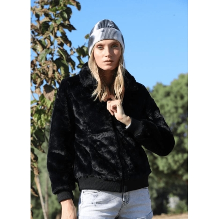 פרווה רוכסנים בצבע שחור