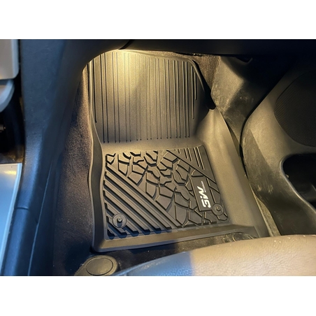 שטיחי 3w ל רנגייד JEEP מעל 2014+