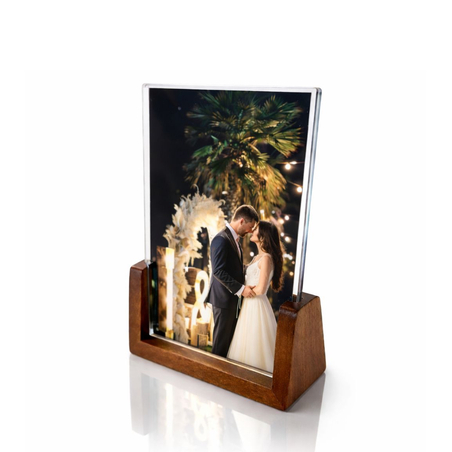 מעמד אקריל עם בסיס עץ 10X15 ס