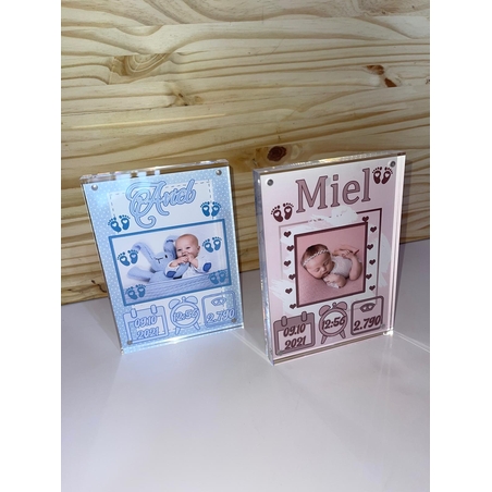 תעודת לידה אקרילי עם תמונה בגודל 15X20 ס