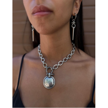 Monic necklace
