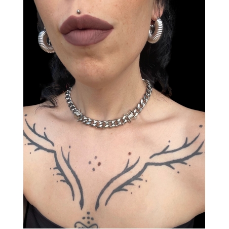 wire barbed choker