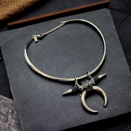 Dark luna choker