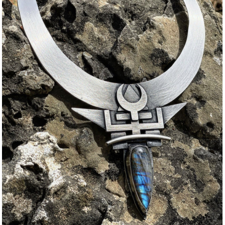 Aurora choker