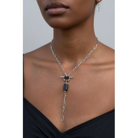Elegant Noir necklace