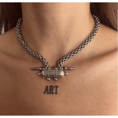 Nefertiti choker