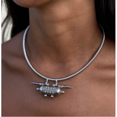 Nefertiti snake choker