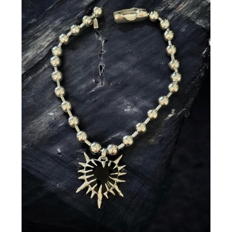 Black heart necklace