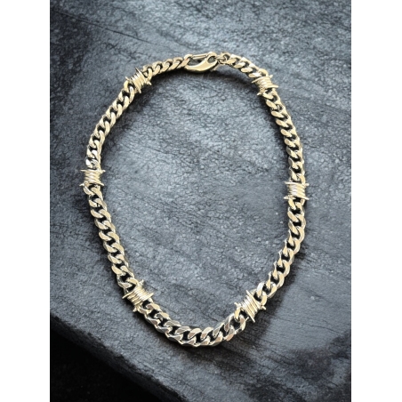 Wire barbed necklace
