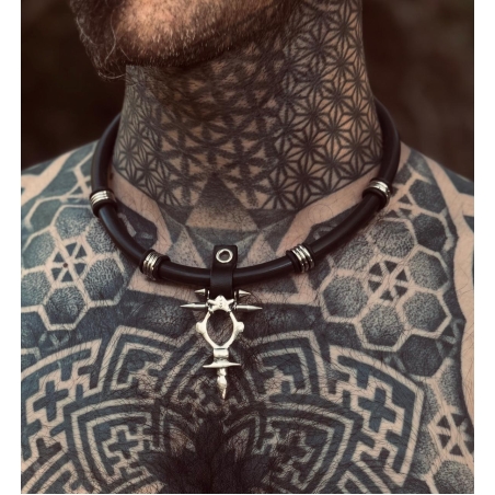Nyxia necklace