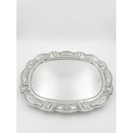 מגש כסף מקושט