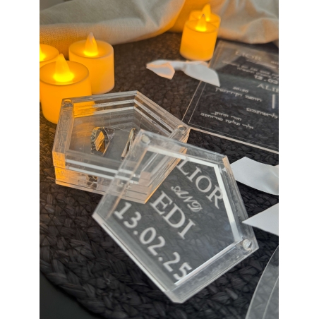 קופסאת טבעות חתונה עם חריטה