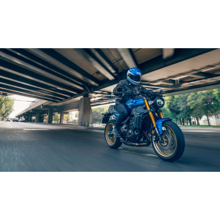XSR900