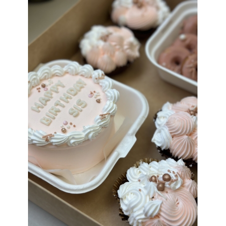 מארז בנטו קאפקייקס- בגווני אפרסק לבן