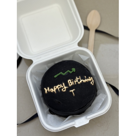 עוגת בנטו שחור- זהב