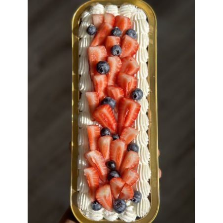 עוגת וניל קרם מסקרפונה ותותים