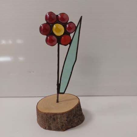 פרח ויטראז' אדום בסיס עץ