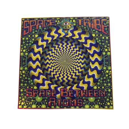 גלויה SPACE TRIBE- space between atoms