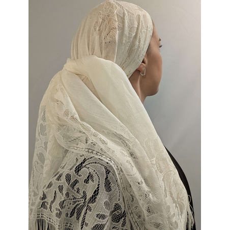 מטפחת לונג תחרה עם פרנזים - שמנת