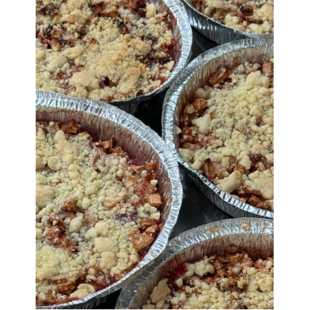 Apple and strawberry crumble