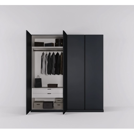 ארון בגדים מודרני