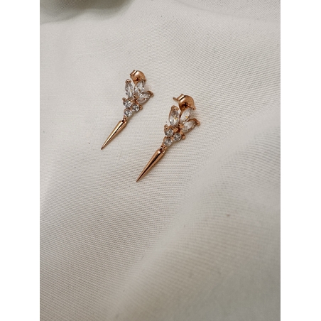 עגילי לוטוס צמודים שפיץ