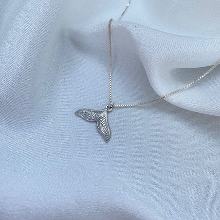 זנב כסף מעוטר