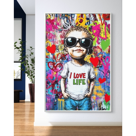 תמונת קנבס צבעונית עם ילד בחולצת 