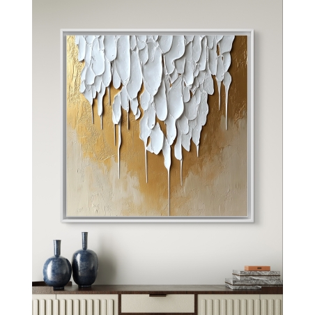 תמונת קנבס מרובעת עם עיצוב טקסטורלי של טיפות בגווני זהב ולבן, מתאימה לעיצוב מודרני ויוקרתי בחללי מגורים או משרדים.