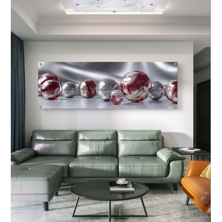 תמונת זכוכית פנורמית עם כדורים מבריקים בגווני כסף ואדום בעיצוב מודרני ויוקרתי