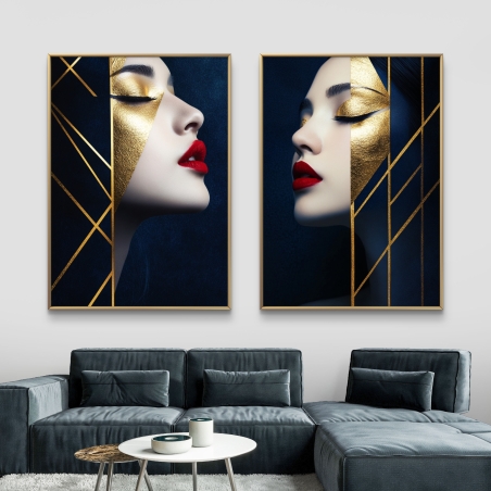 זוג תמונות קנבס מודרניות של אישה עם עיצוב זהב ושפתיים אדומות – אמנות יוקרתית מקולקציית תכשיט לבית