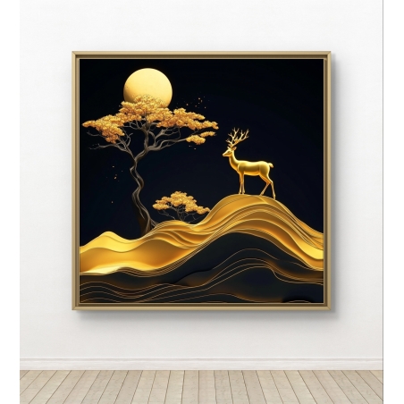 תמונת קנבס מרובעת עם צבי מוזהב עומד על גבעות זהובות תחת ירח מלא ועץ פורח, על רקע שחור דרמטי המעניק תחושת יוקרה ושלווה.