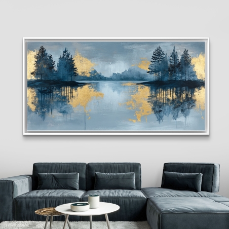 תמונת קנבס לרוחב של נוף טבעי בגווני כחול וזהב – עצים משתקפים באגם רגוע, מודפסת על קנבס חלק ללא ברק.