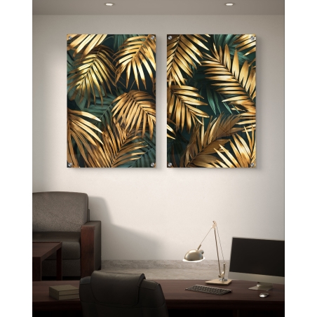 זוג תמונות זכוכית עם עלי דקל מוזהבים על רקע ירוק עמוק - יצירה יוקרתית מבית 