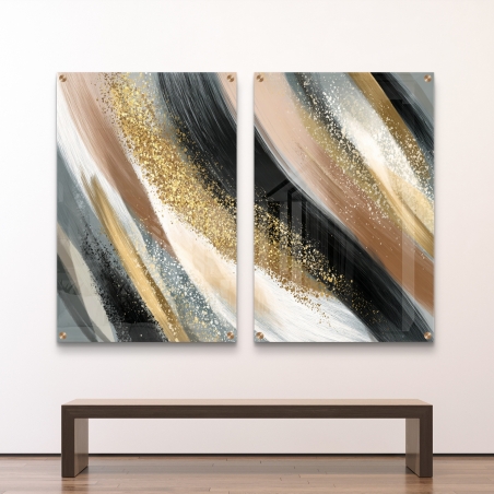 זוג תמונות זכוכית בסגנון מופשט עם משיכות צבע דינמיות בגווני זהב, שחור, לבן ונחושת, בהדפסה חלקה ואיכותית.