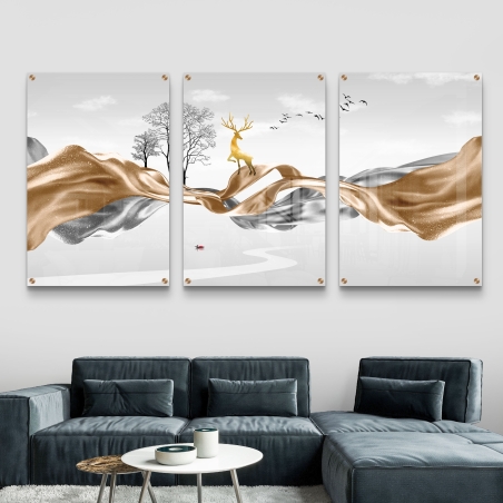 שלישיית תמונות זכוכית עם אייל מוזהב ונוף מופשט בגווני זהב ואפור – יצירה שלווה ומרשימה מקולקציית תכשיט לבית