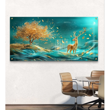 תמונת זכוכית עם אייל מוזהב ועץ זוהר הממוקמים על גלים בצבעי טורקיז, יצירה קסומה ומעוררת השראה שמתאימה לסלון או חדר עבודה יוקרתי.