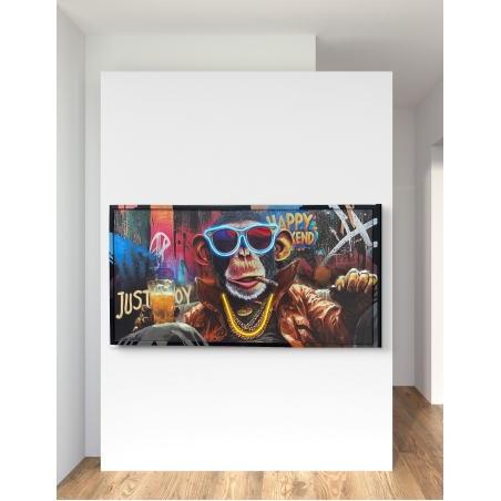 תמונת קוף אורבני בעבודת יד עם בליטות צבע ותאורת LED פנימית מבית תכשיט לבית