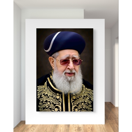 תמונת קנבס מרשימה של רב בלבוש מסורתי מעוטר ברקמות זהב, חובש כובע ייחודי וחובש משקפיים כהים – משדרת חוכמה והדר.
