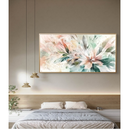 תמונת קנבס פרחונית בסגנון עדין ואומנותי, בגווני ירוק, אפרסק ולבן, המעניקה לחלל אווירה רעננה, טבעית ואלגנטית.
