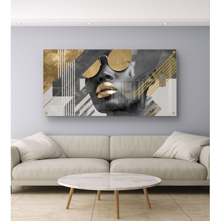 תמונת זכוכית עם פורטרט נשי בשחור-לבן וקווים גיאומטריים מוזהבים בהדפסה חלקה