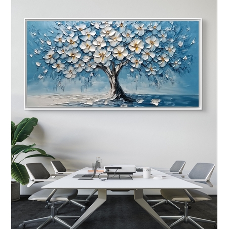 תמונת קנבס של עץ פורח בצבעי כחול ולבן עם טקסטורה ייחודית, המעניקה תחושת שלווה ויוקרה לחלל הבית.